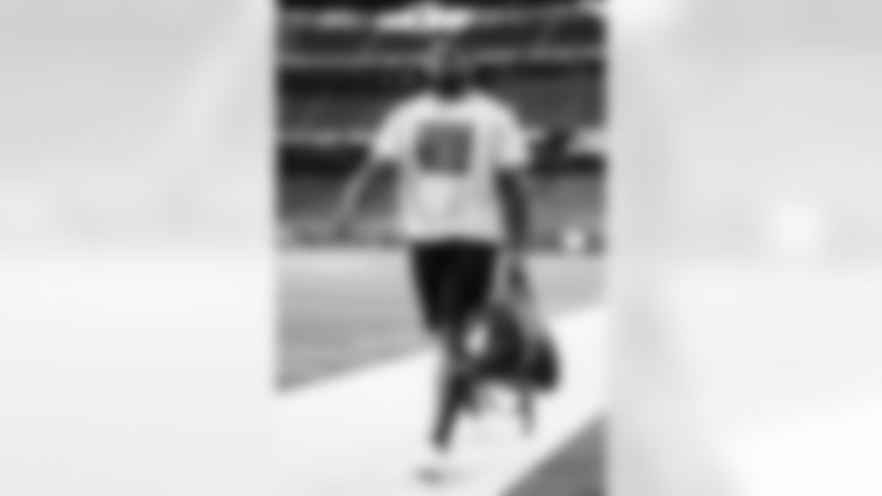 Houston Texans vs Buffalo Bills, Regular Season, November 20, 2025 at NRG Stadium.