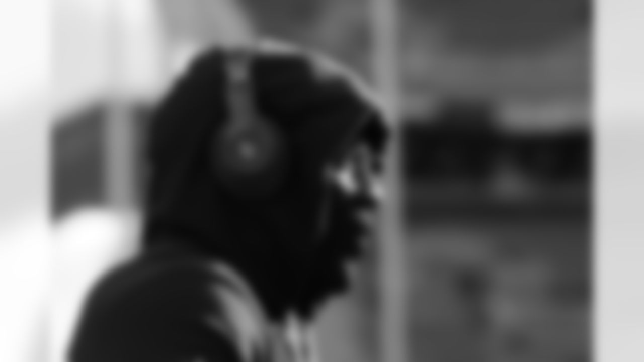 Cleveland Browns vs Buffalo Bills, Regular Season, December 21, 2025 at Huntington Bank Field.