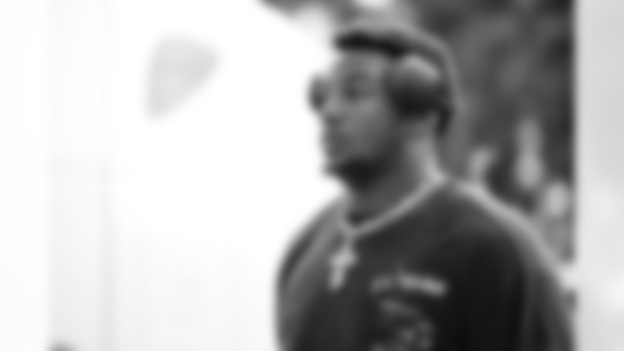 Miami Dolphins vs Buffalo Bills, Regular Season, November 09, 2025 at Hard Rock Stadium.