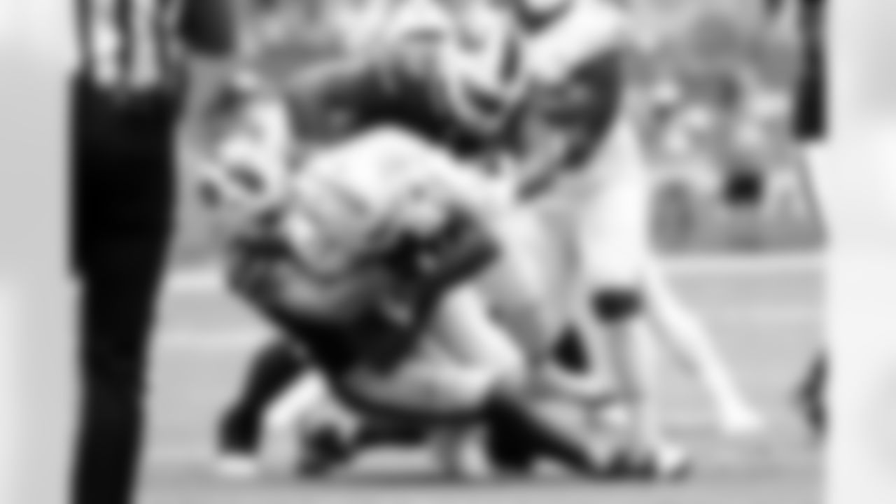 Miami Dolphins vs Buffalo Bills, Regular Season, November 09, 2025 at Hard Rock Stadium.