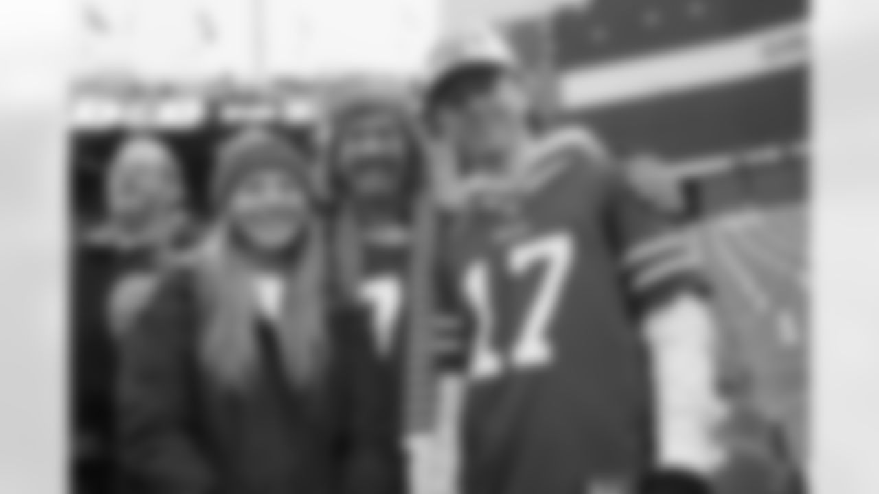 Buffalo Bills vs New England Patriots, Regular Season, December 31, 2023 at Highmark Stadium.