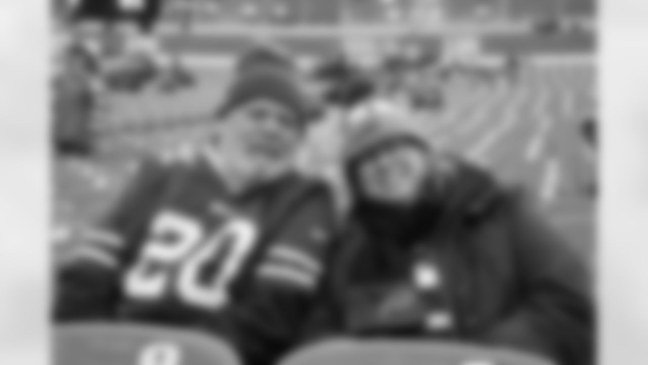 Buffalo Bills vs New England Patriots, Regular Season, December 31, 2023 at Highmark Stadium.