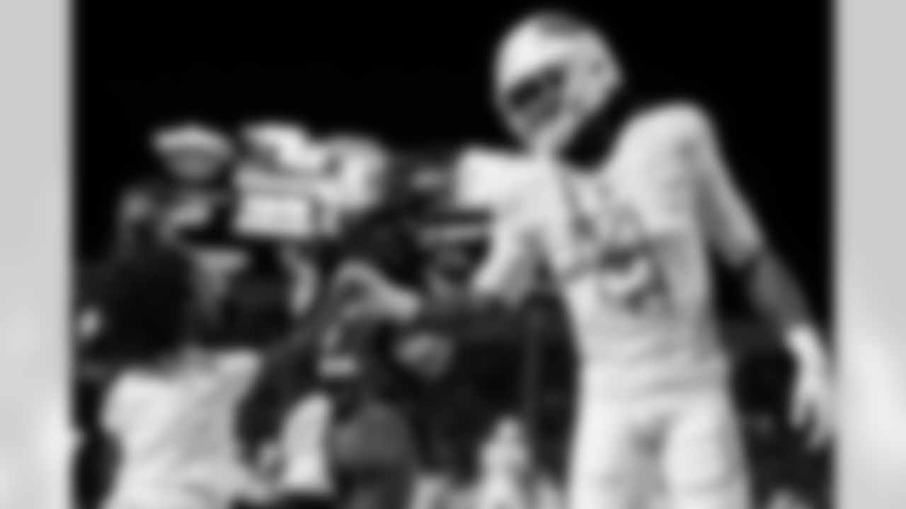 Buffalo Bills vs New England Patriots, Regular Season, October 05, 2025 at Highmark Stadium.