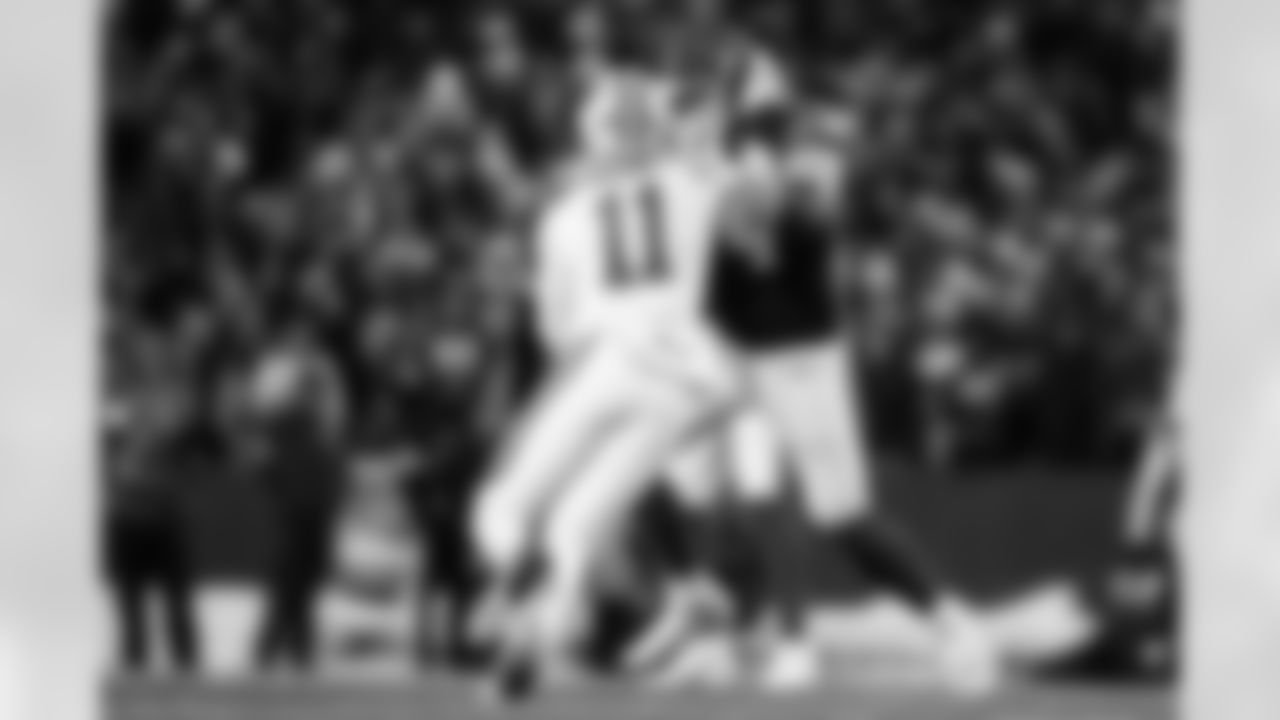 Buffalo Bills vs New York Jets, Regular Season, January 04, 2026 at Highmark Stadium.