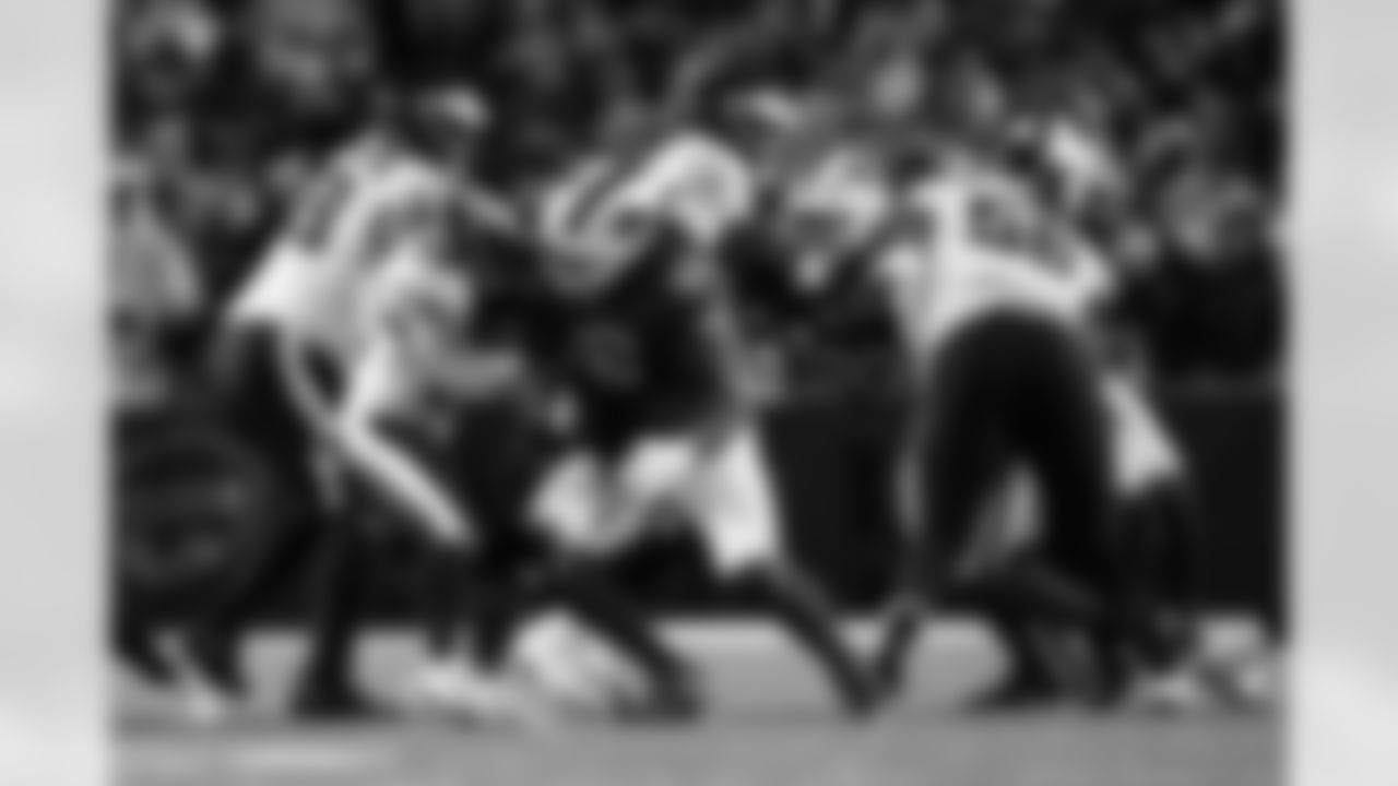 Buffalo Bills vs Philadelphia Eagles, Regular Season, December 28, 2025 at Highmark Stadium.