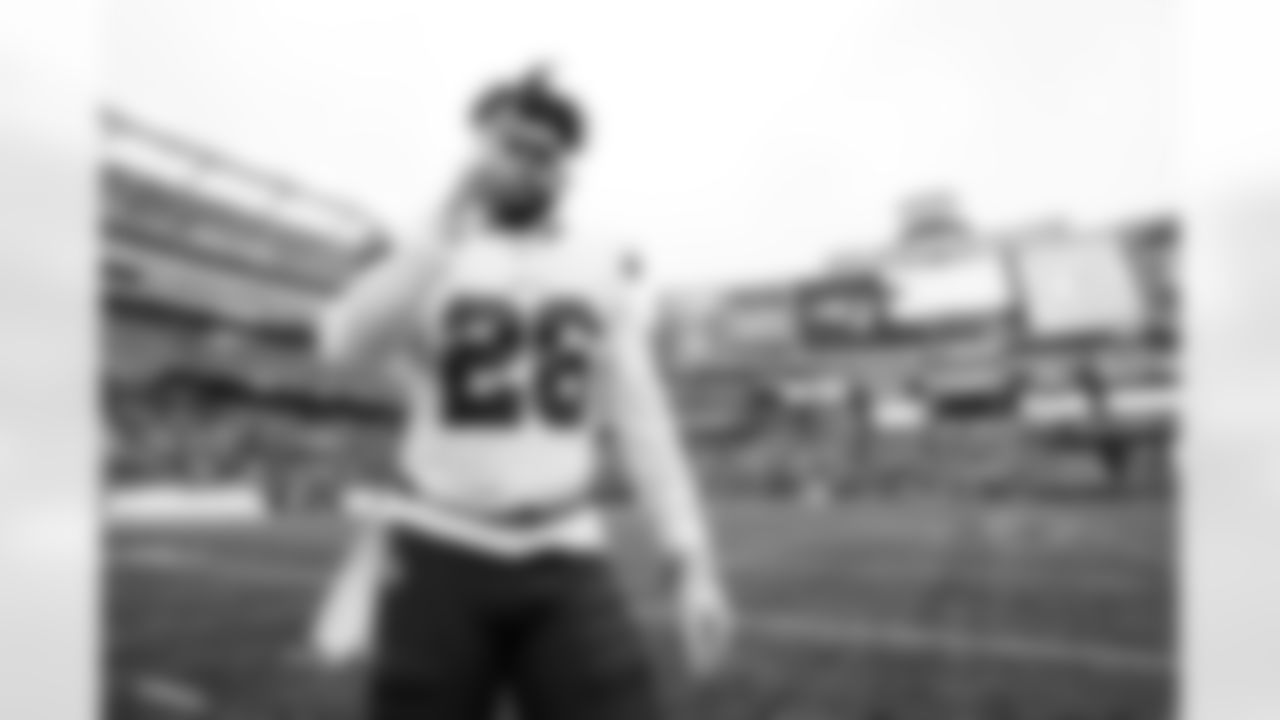 New England Patriots vs Buffalo Bills, Regular Season, December 14, 2025 at Gillette Stadium.