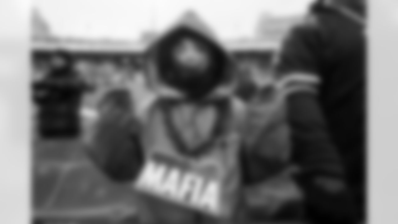 Buffalo Bills vs Philadelphia Eagles, Regular Season, December 28, 2025 at Highmark Stadium.