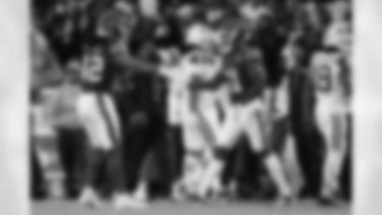 Buffalo Bills vs New York Jets, Regular Season, January 04, 2026 at Highmark Stadium.