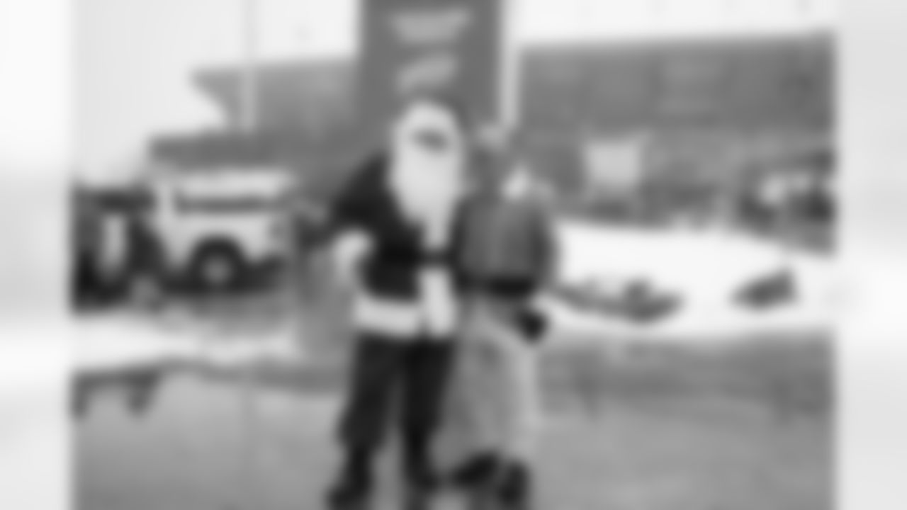 Buffalo Bills vs Cincinnati Bengals, Regular Season, December 07, 2025 at Highmark Stadium.