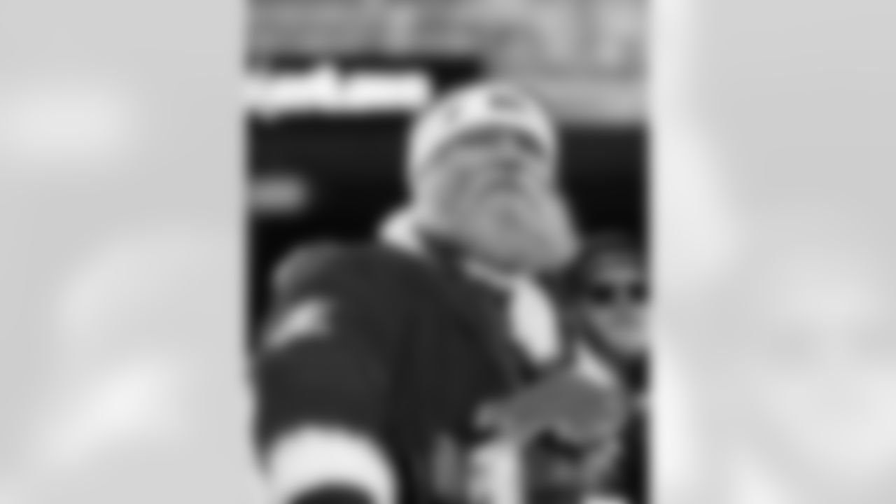 Cleveland Browns vs Buffalo Bills, Regular Season, December 21, 2025 at Huntington Bank Field.