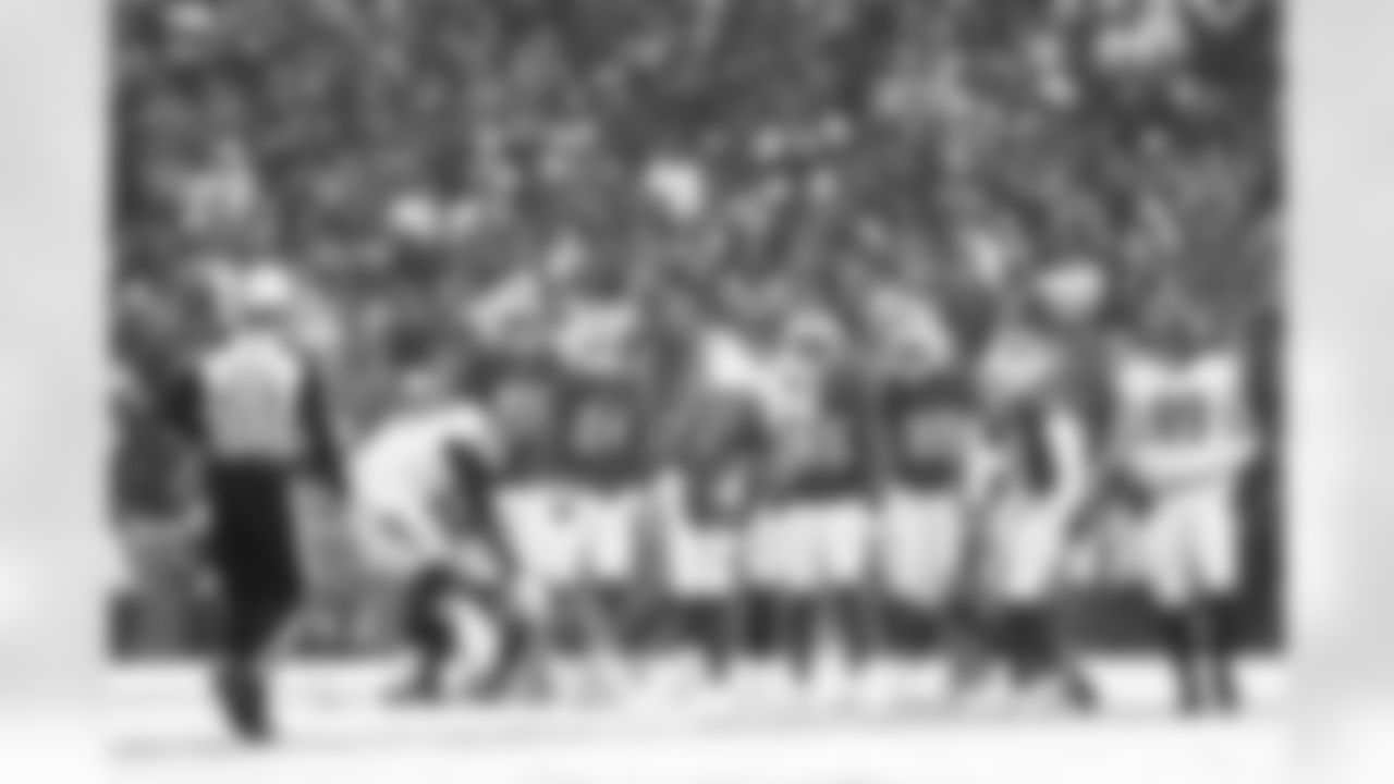 Buffalo Bills vs Cincinnati Bengals, Regular Season, December 07, 2025 at Highmark Stadium.