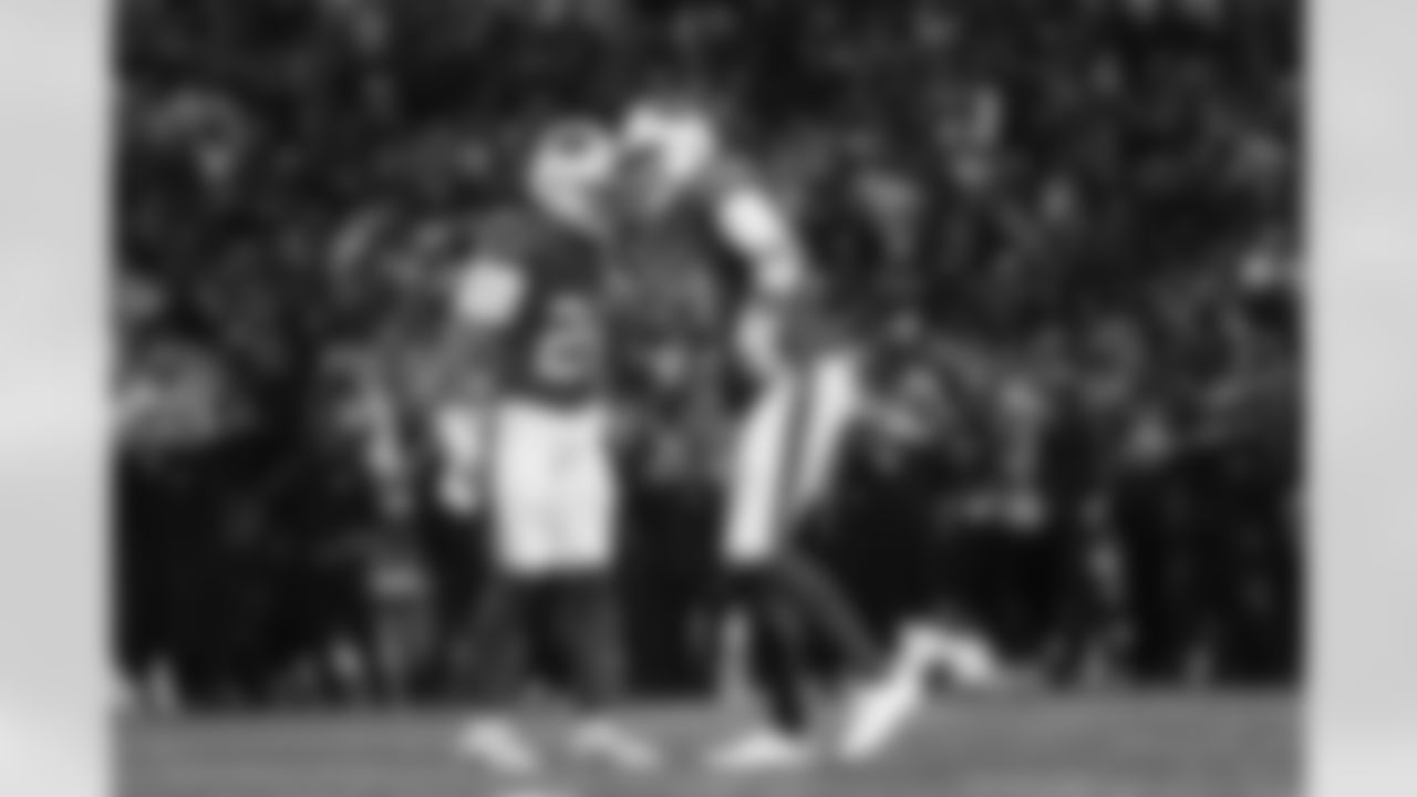 Buffalo Bills vs Philadelphia Eagles, Regular Season, December 28, 2025 at Highmark Stadium.