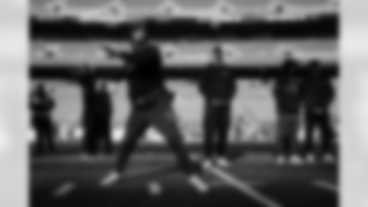 Cleveland Browns vs Buffalo Bills, Regular Season, December 21, 2025 at Huntington Bank Field.