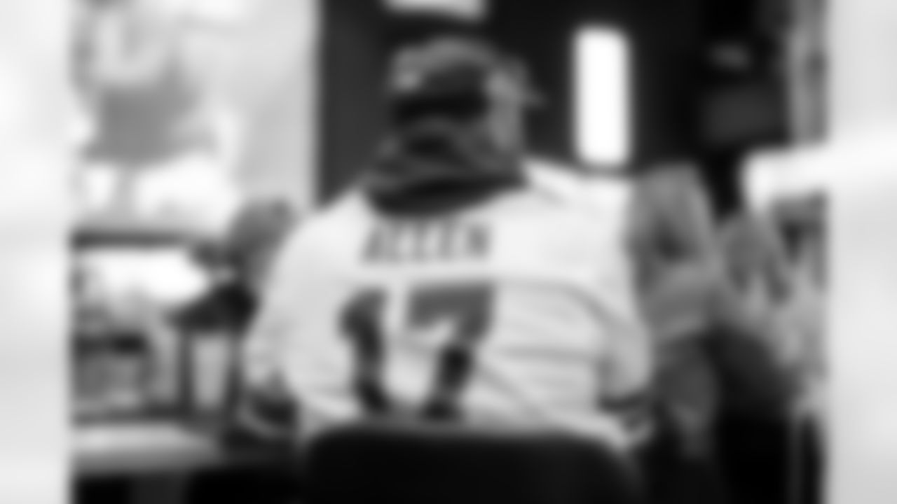 Bills v Chiefs Ontario Watch Party, November 02, 2025 at Real Sports Bar & Grill.