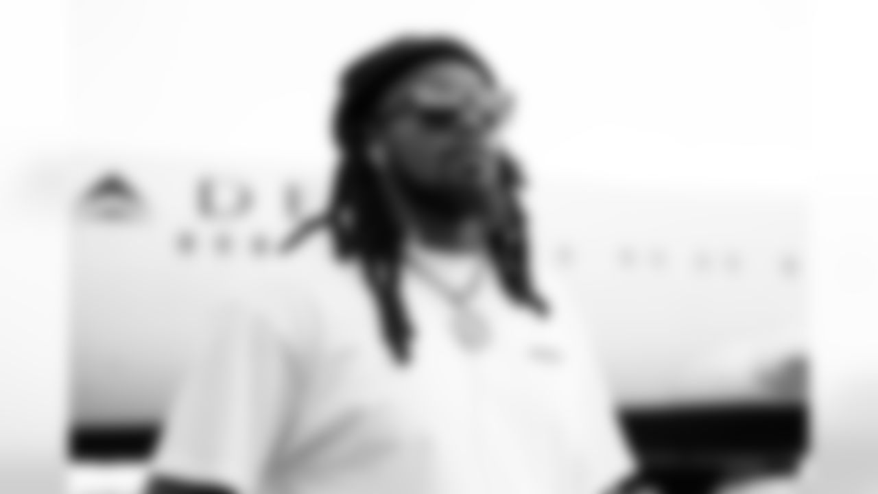 Shaq Thompson (45). Buffalo Bills travel to East Rutherford, September 13, 2025.