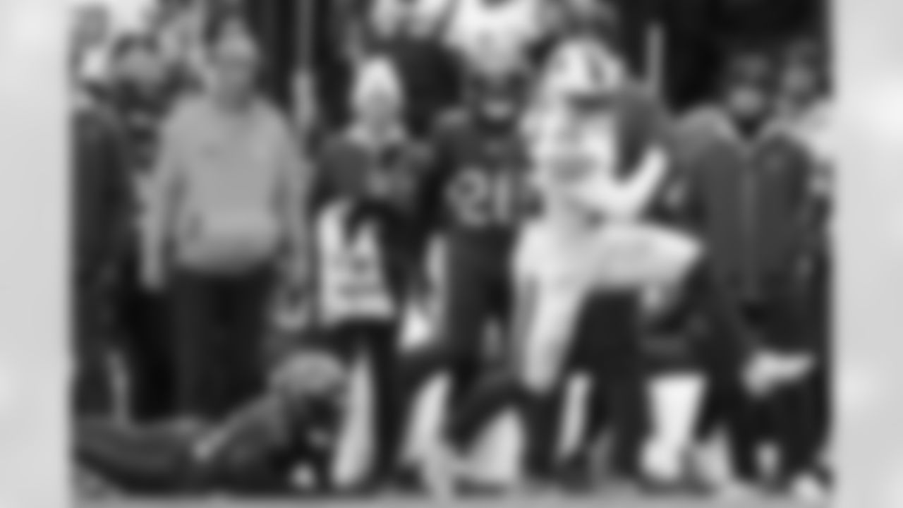 Buffalo Bills vs Tampa Bay Buccaneers, Regular Season, November 16, 2025 at Highmark Stadium.