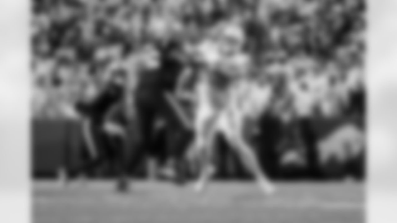 Buffalo Bills vs New England Patriots, Regular Season, October 05, 2025 at Highmark Stadium.