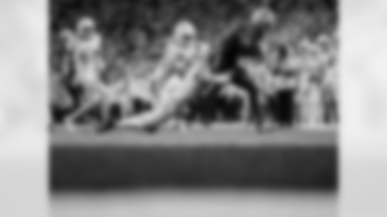 Buffalo Bills vs New England Patriots, Regular Season, October 05, 2025 at Highmark Stadium.
