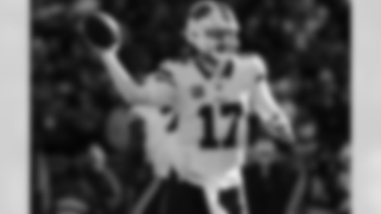 Cleveland Browns vs Buffalo Bills, Regular Season, December 21, 2025 at Huntington Bank Field.