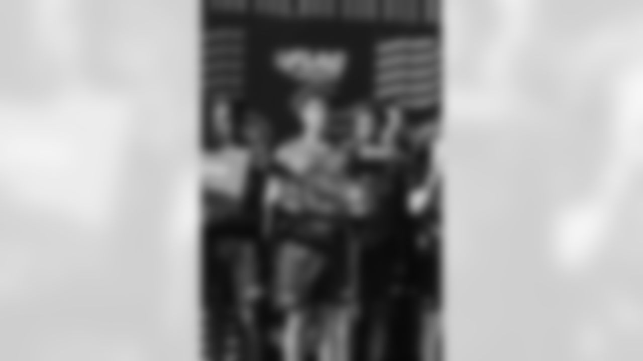 NFLFLAG_REG_BILLS_2025_MB_50