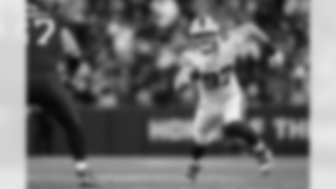 Buffalo Bills vs Tampa Bay Buccaneers, Regular Season, November 16, 2025 at Highmark Stadium.