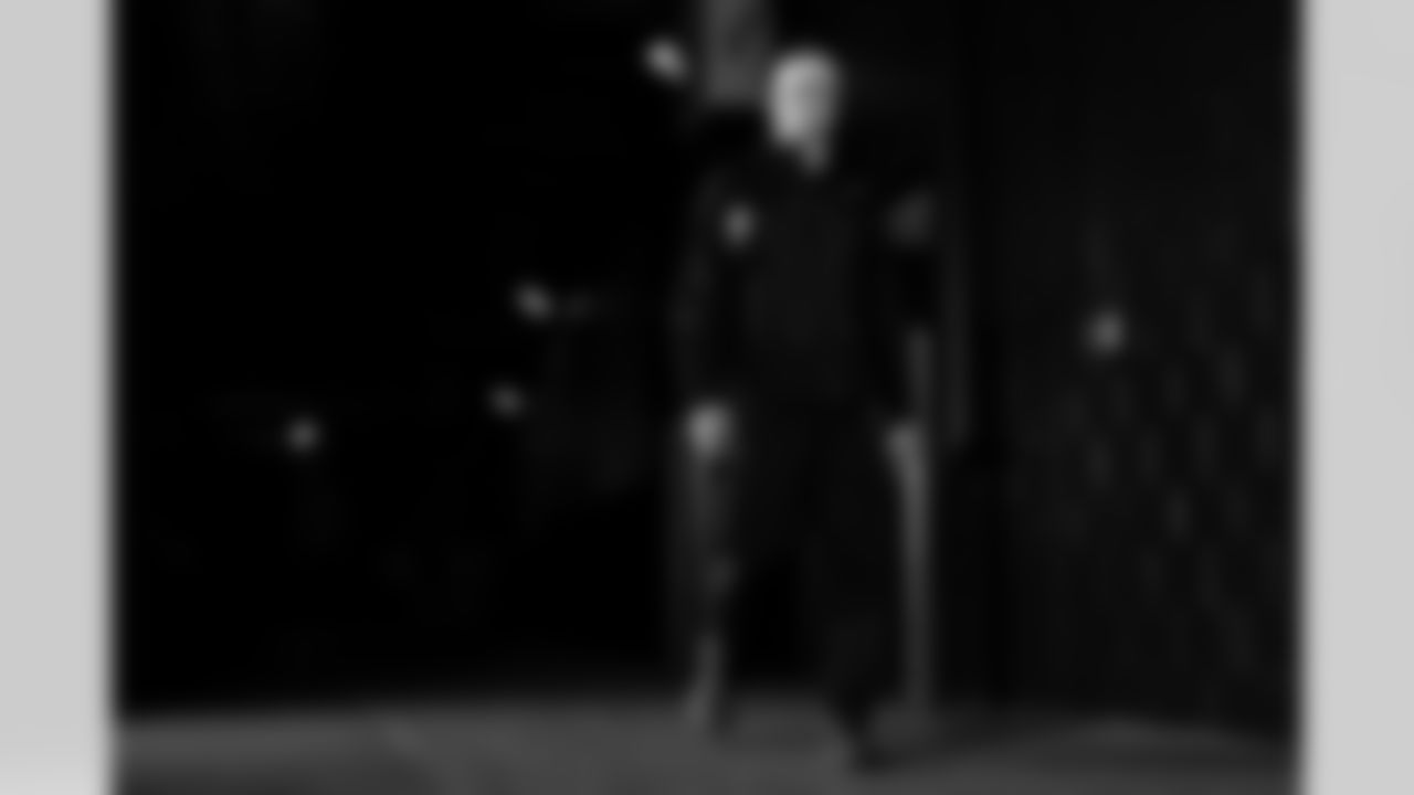 New England Patriots vs Buffalo Bills, Regular Season, December 14, 2025 at Gillette Stadium.