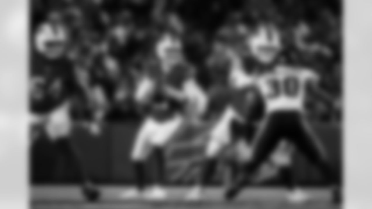 Buffalo Bills vs Philadelphia Eagles, Regular Season, December 28, 2025 at Highmark Stadium.