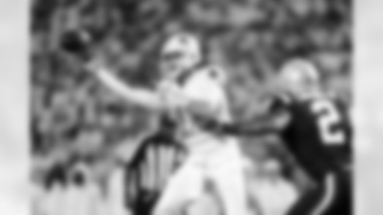 Buffalo Bills vs New England Patriots, Regular Season, October 05, 2025 at Highmark Stadium.