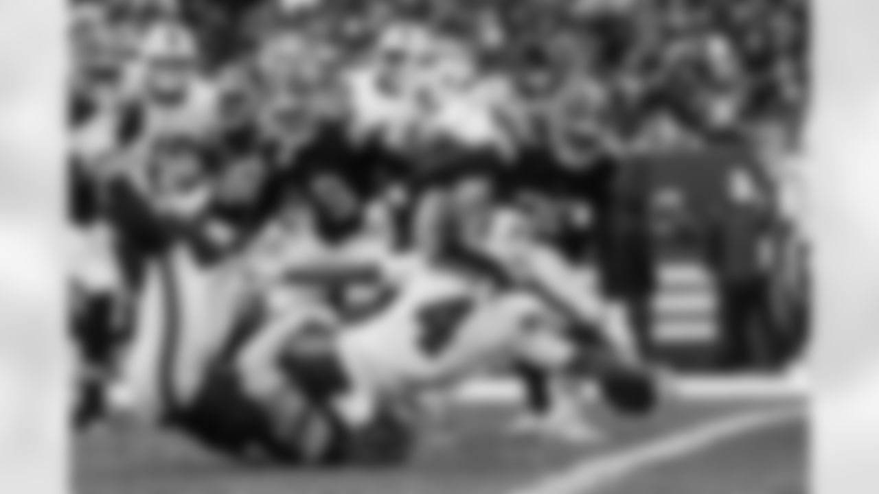 Cleveland Browns vs Buffalo Bills, Regular Season, December 21, 2025 at Huntington Bank Field.