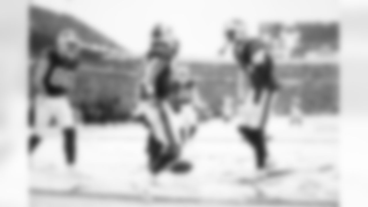 Buffalo Bills vs Cincinnati Bengals, Regular Season, December 07, 2025 at Highmark Stadium.