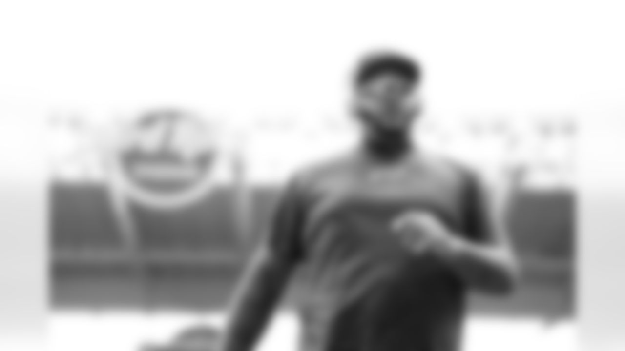 Miami Dolphins vs Buffalo Bills, Regular Season, November 09, 2025 at Hard Rock Stadium.