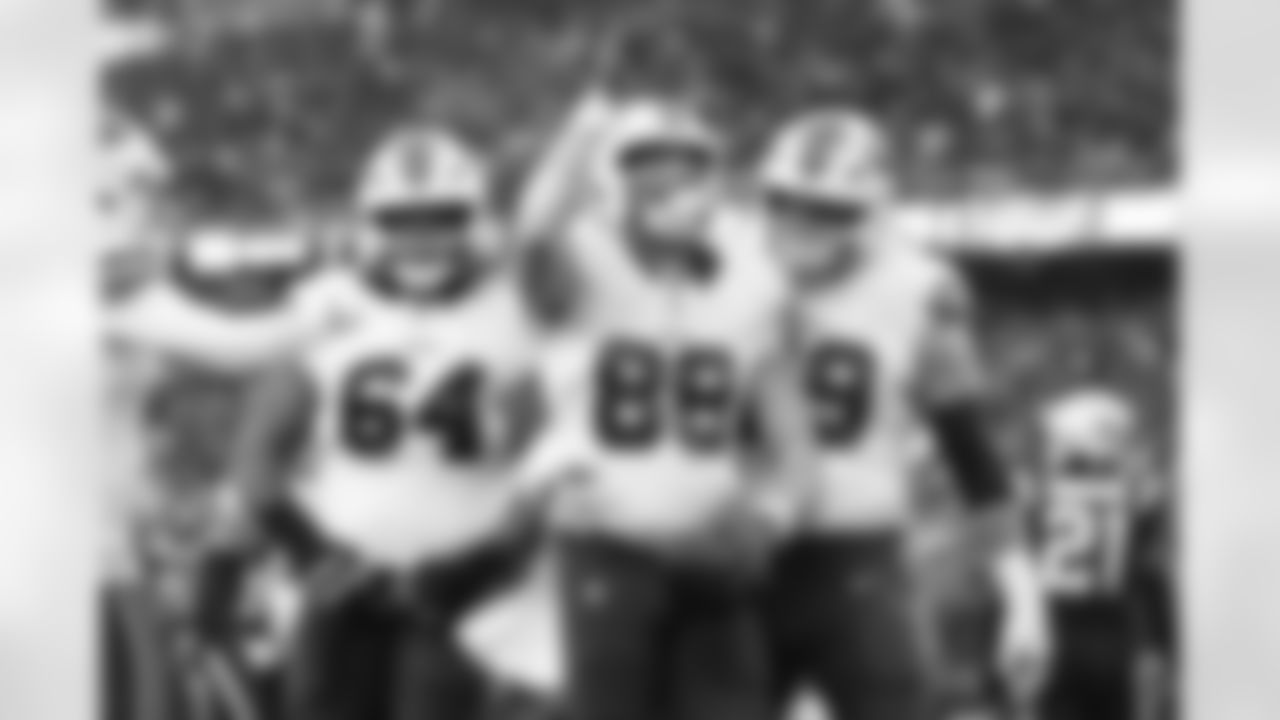 New England Patriots vs Buffalo Bills, Regular Season, December 14, 2025 at Gillette Stadium.