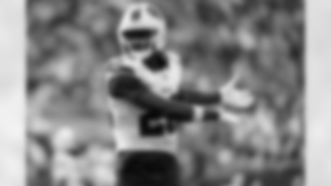 New York Jets vs Buffalo Bills, Regular Season, September 14, 2025 at Metlife Stadium.