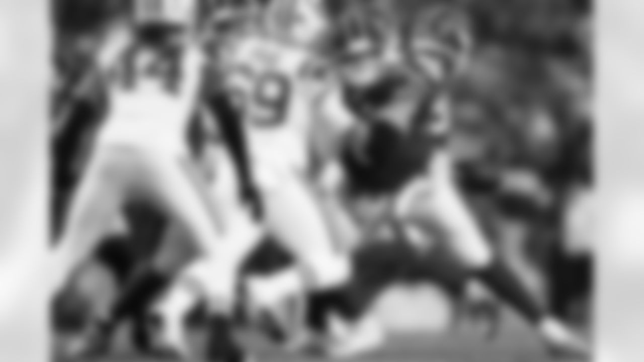 Buffalo Bills vs New York Jets, Regular Season, January 04, 2026 at Highmark Stadium.