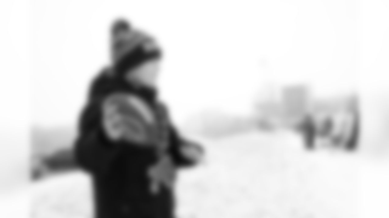 Buffalo Bills vs Cincinnati Bengals, Regular Season, December 07, 2025 at Highmark Stadium.