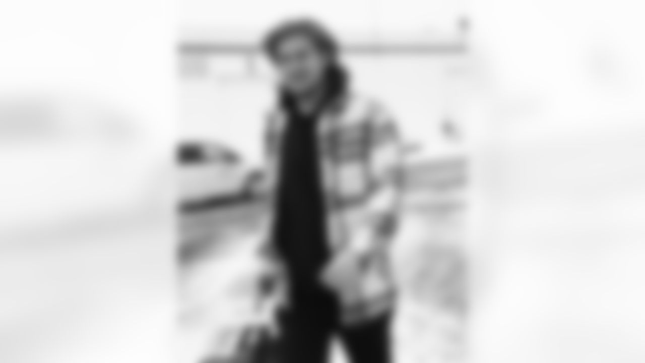 Stephen Gosnell (89). Buffalo Bills travel to Foxborough, December 13, 2025 at Buffalo Niagara International Airport.