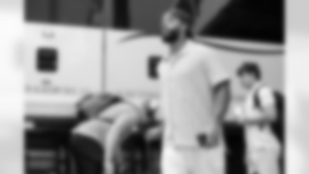 Miami Dolphins vs Buffalo Bills, Regular Season, November 09, 2025 at Hard Rock Stadium.