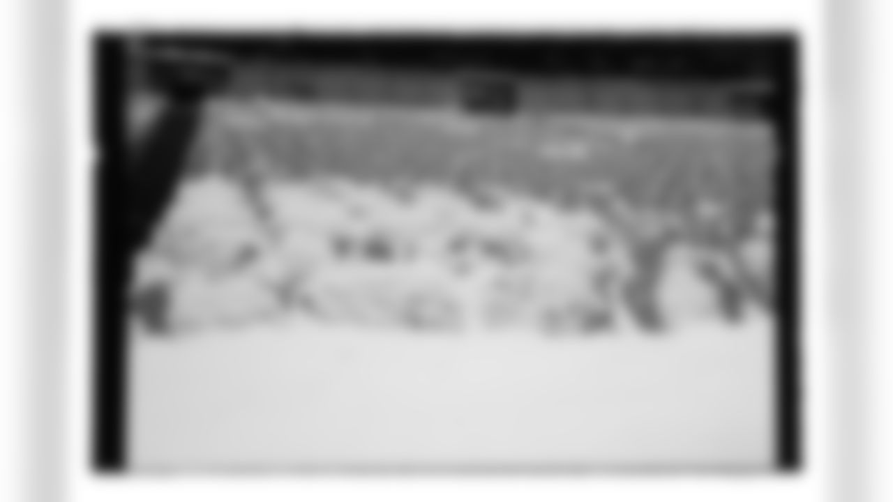 Buffalo Bills vs New York Jets, Regular Season, January 04, 2026 at Highmark Stadium.