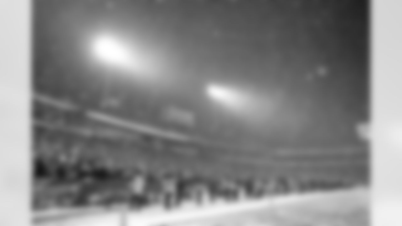 Buffalo Bills vs San Francisco 49ers, Regular Season, December 01, 2024 at Highmark Stadium.