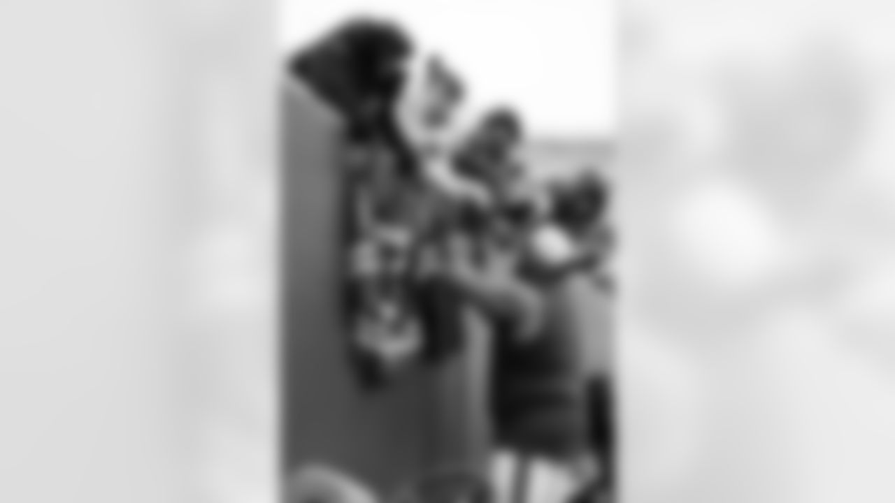 Buffalo Bills vs Cincinnati Bengals, Regular Season, December 07, 2025 at Highmark Stadium.