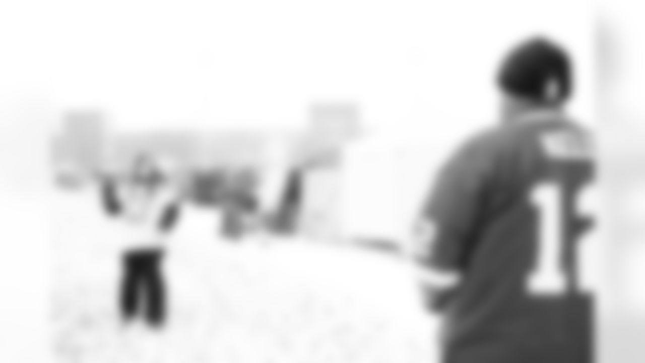 Buffalo Bills vs Cincinnati Bengals, Regular Season, December 07, 2025 at Highmark Stadium.