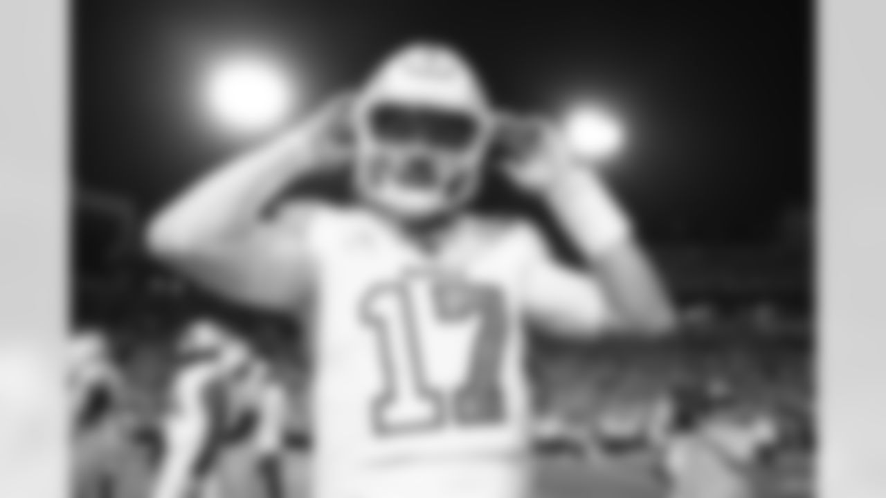 Buffalo Bills vs New England Patriots, Regular Season, October 05, 2025 at Highmark Stadium.