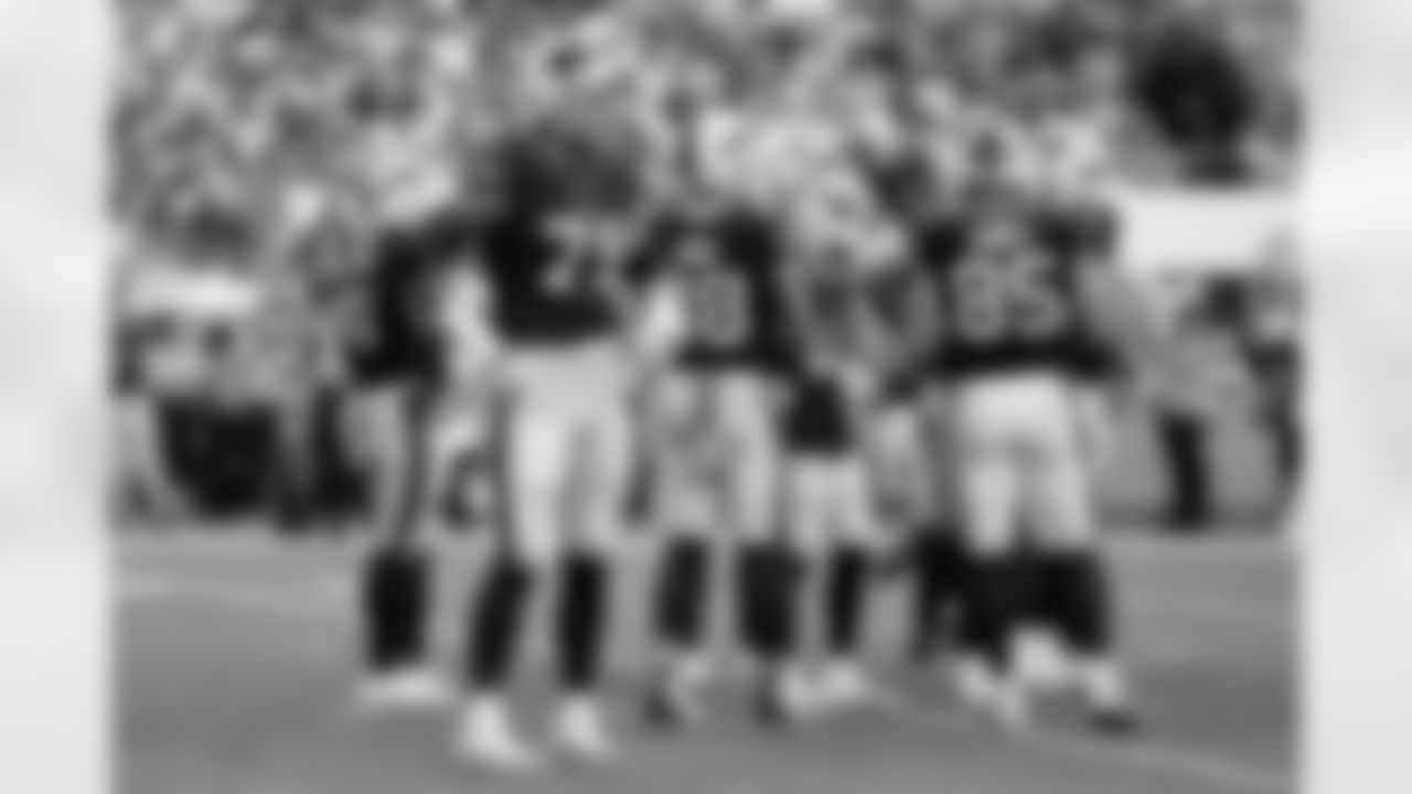 Miami Dolphins vs Buffalo Bills, Regular Season, November 09, 2025 at Hard Rock Stadium.