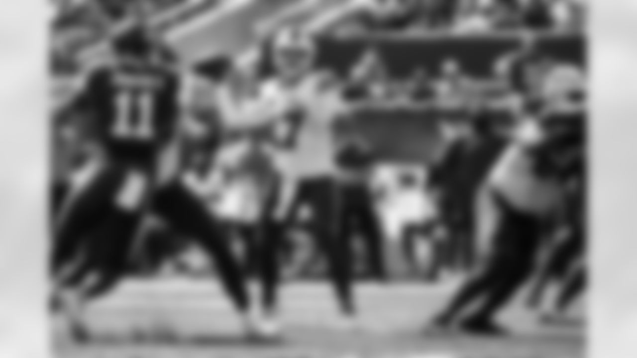 New York Jets vs Buffalo Bills, Regular Season, September 14, 2025 at Metlife Stadium.