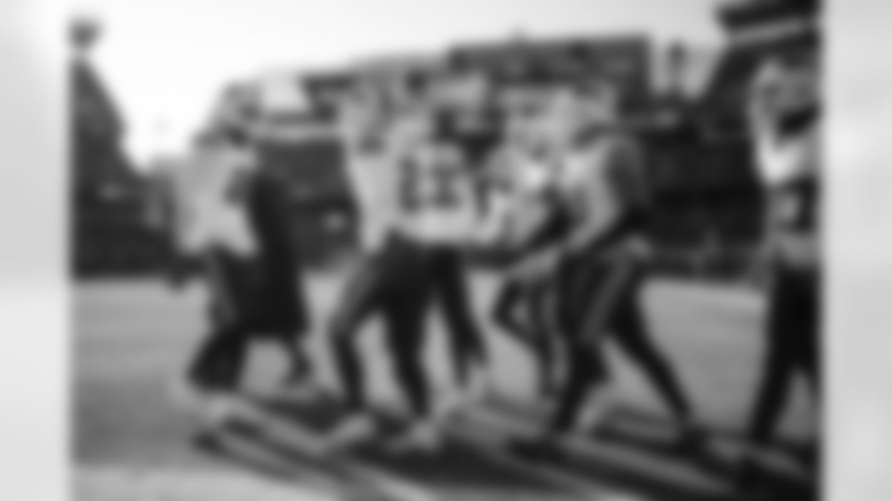 Cleveland Browns vs Buffalo Bills, Regular Season, December 21, 2025 at Huntington Bank Field.