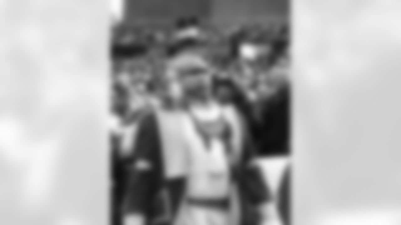 Buffalo Bills vs Tampa Bay Buccaneers, Regular Season, November 16, 2025 at Highmark Stadium.