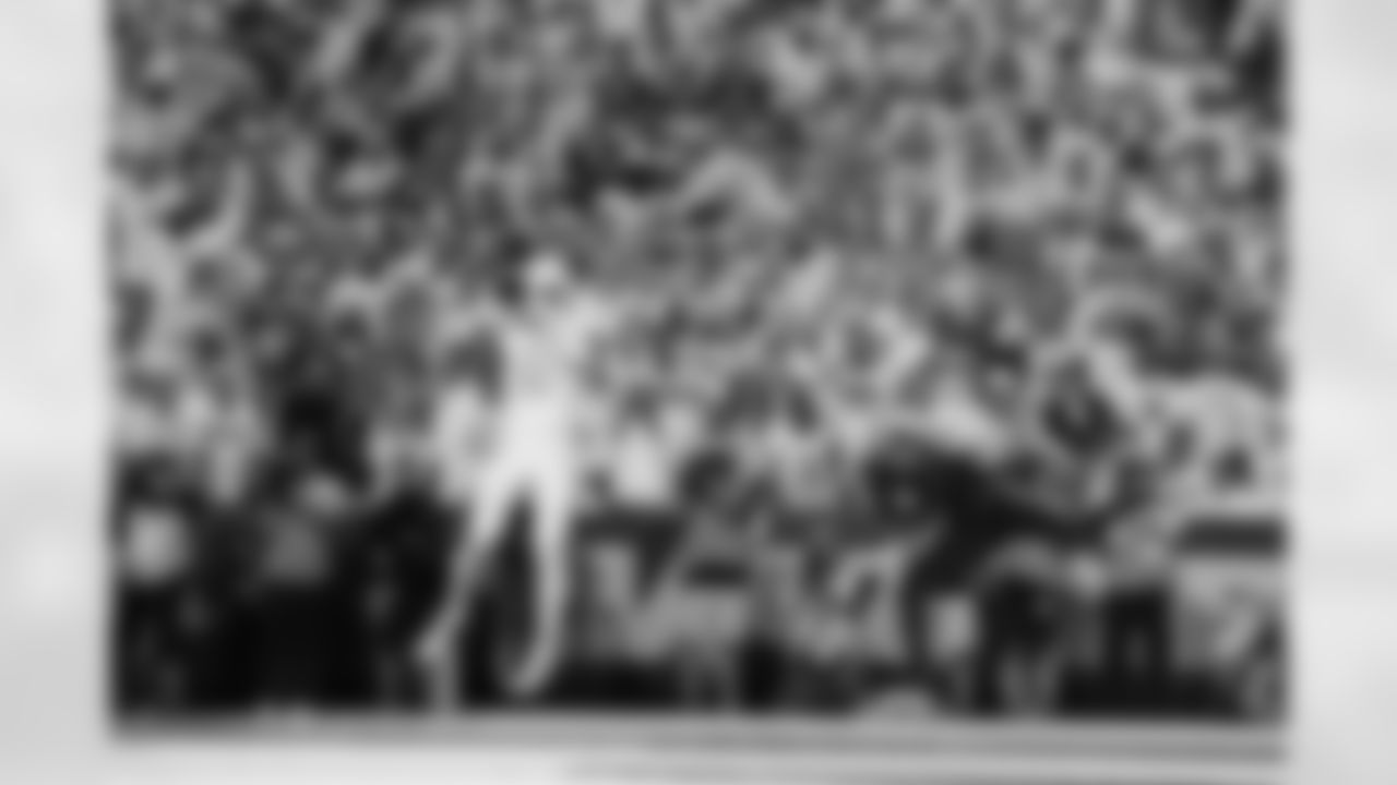 Buffalo Bills vs New England Patriots, Regular Season, October 05, 2025 at Highmark Stadium.