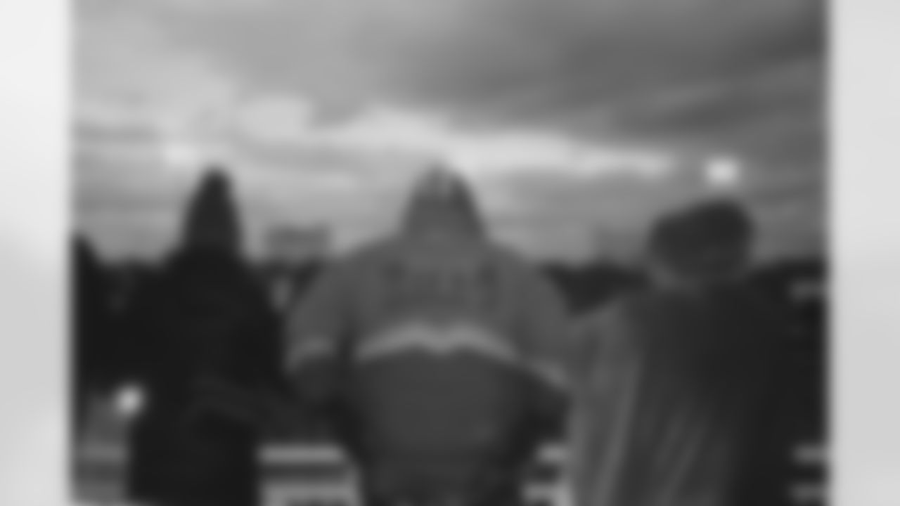 Buffalo Bills vs Tampa Bay Buccaneers, Regular Season, November 17, 2025 at Highmark Stadium.