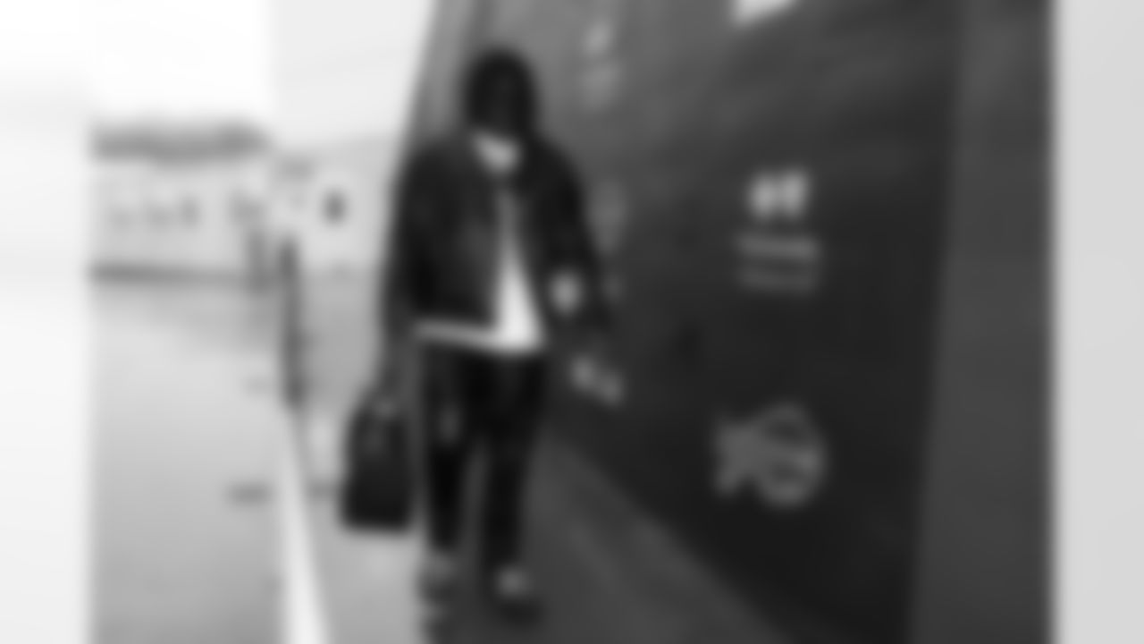 Buffalo Bills vs Philadelphia Eagles, Regular Season, December 28, 2025 at Highmark Stadium.