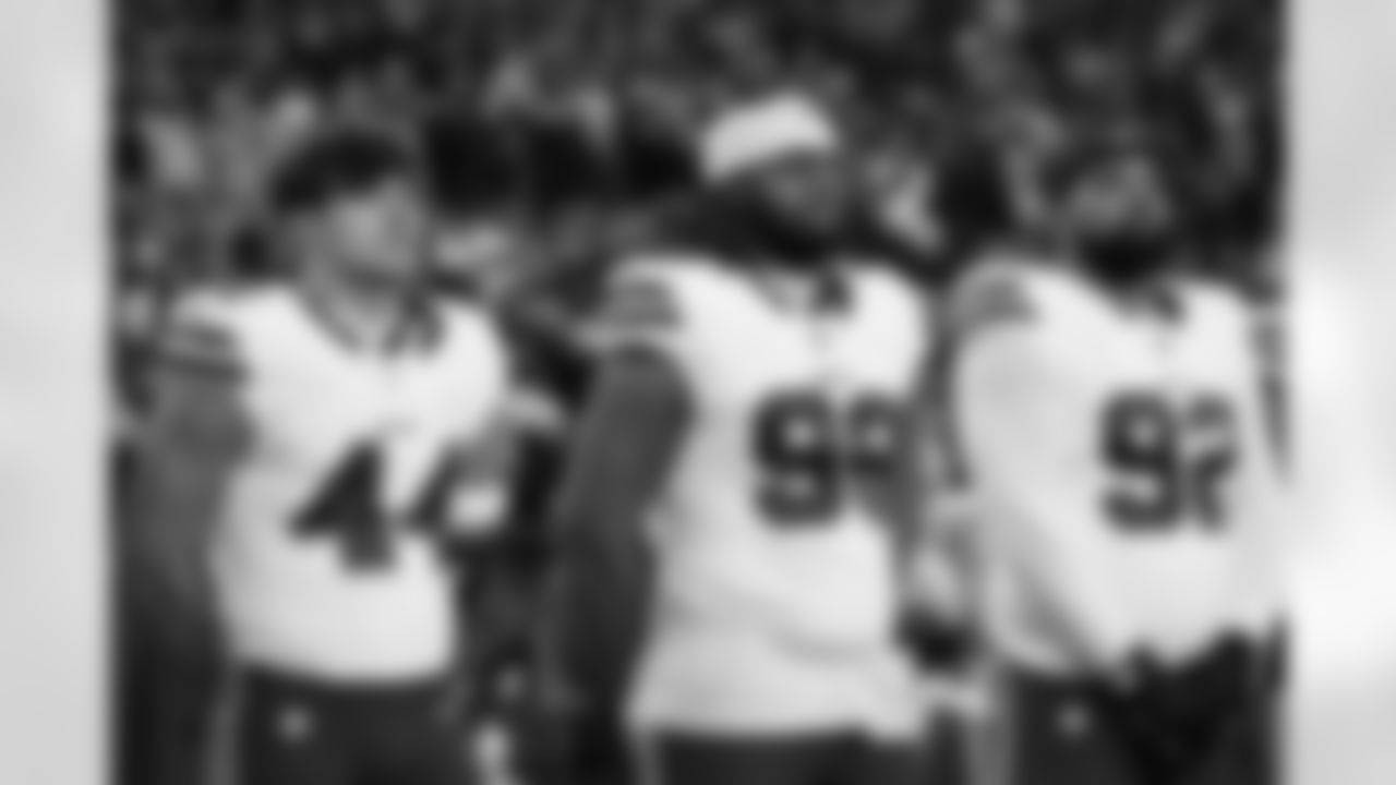 Pittsburgh Steelers vs Buffalo Bills, Regular Season, November 30, 2025 at Acrisure Stadium.